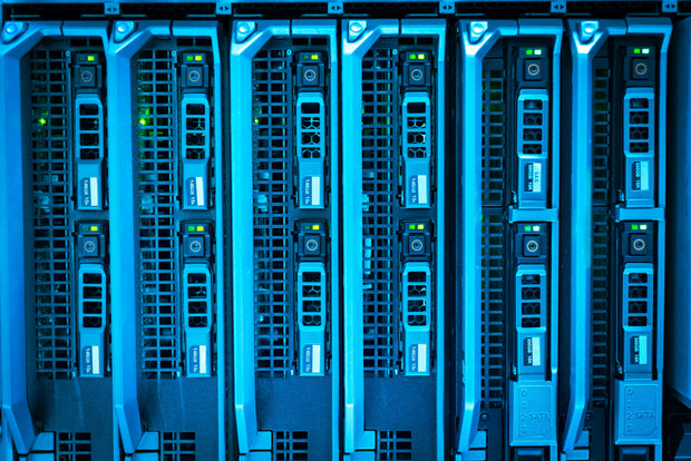 Reducing IT Downtime: The Role of High-Performance Server Racks